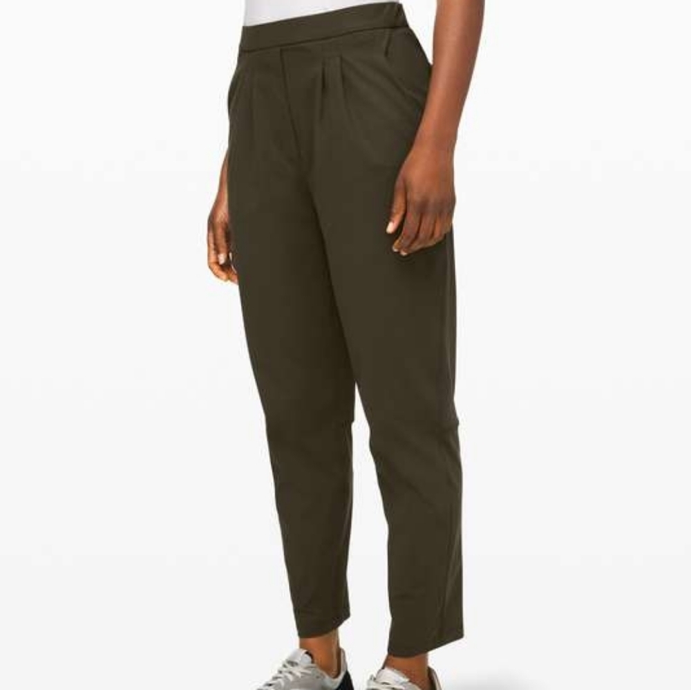 lululemin Essential HR Trouser